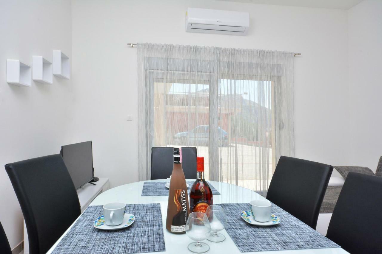 Apartamento Apartman Lucic Split Exterior foto